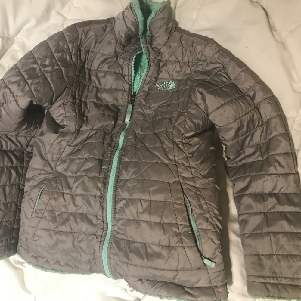 Girl’s Gray THE NORTH FACE jacket size L (14/16)